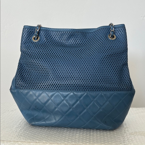 Authentic Chanel ‘Up In The Air’ Bag - Picture 2 of 15